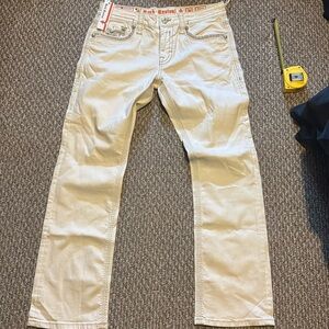 Rock Revival Marlin Strait Size: 36W 33L 18Inseem